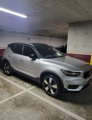VOLVO XC40 2.0 T5 GASOLINA MOMENTUM AWD GEARTRONIC